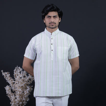 Aligned Threads Half Sleeves Short Kurta-Green