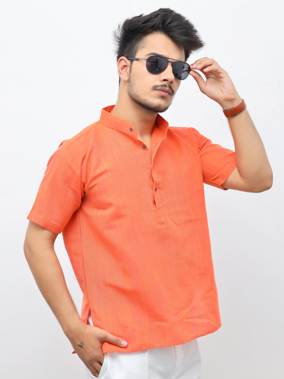 Men's Thread Lines Short Half Sleeves Kurta