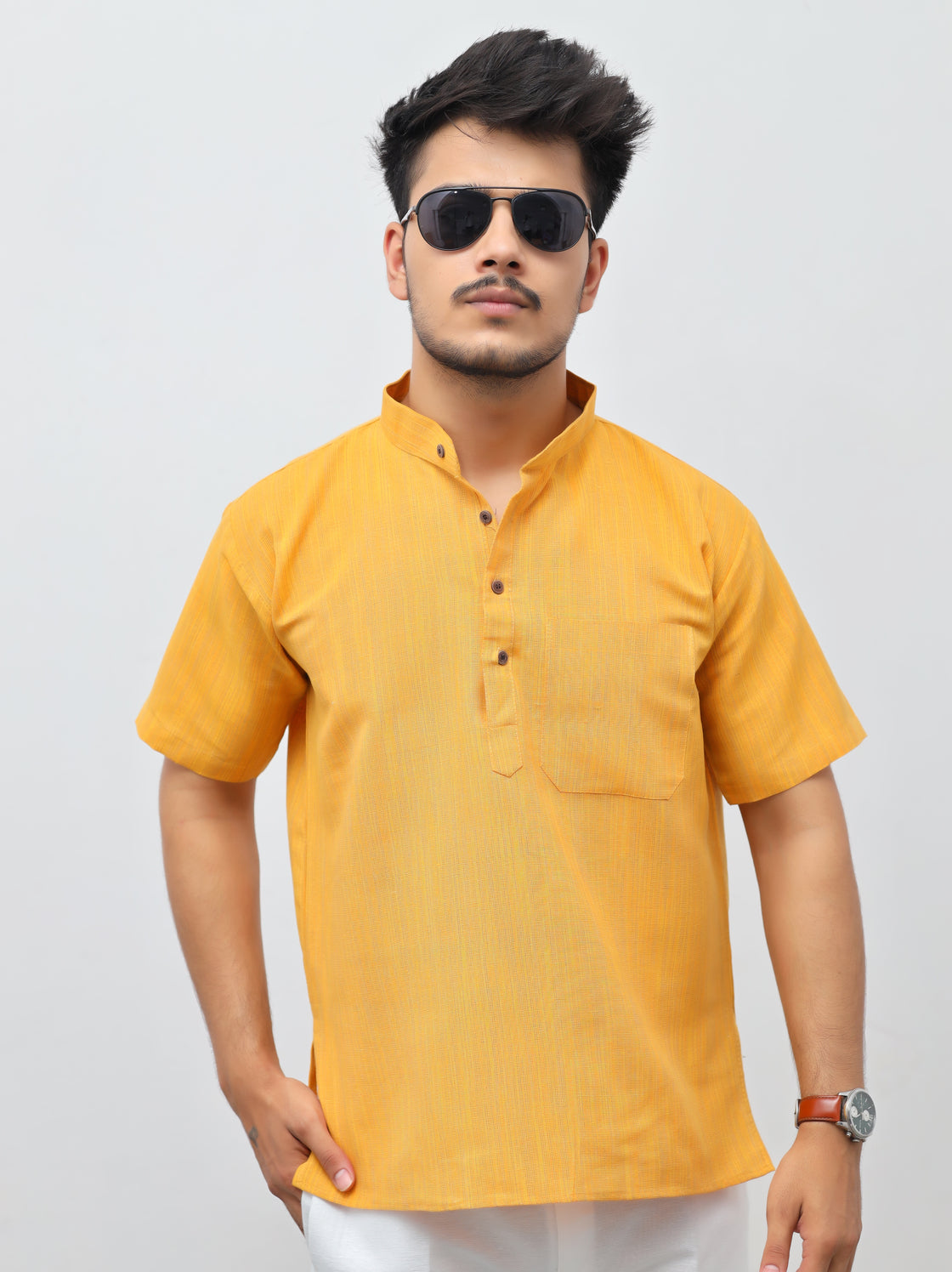 Men's Thread Lines Short Half Sleeves Kurta
